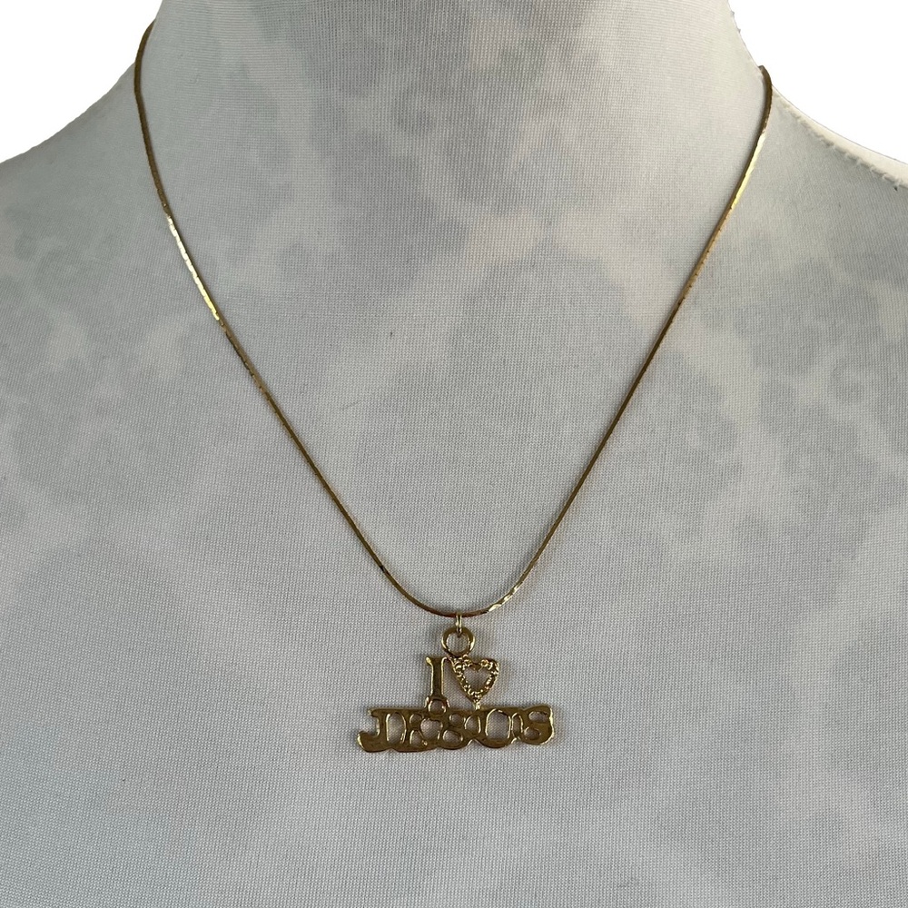 Vintage Gold Tone “I ❤️ Jesus” Necklace Religious Pendant